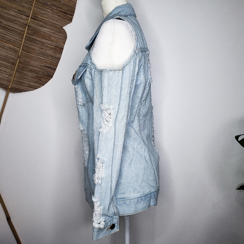 ⭐ Distressed Cold Shoulder Blue Jean Jacket - Picture 2 of 9